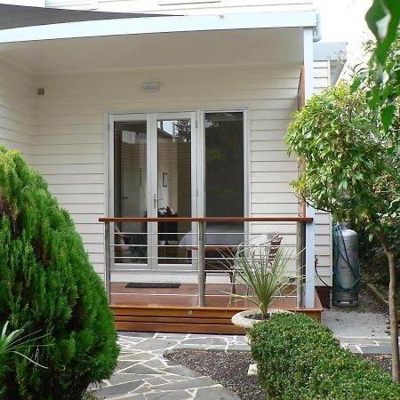 The Boatshed Waterfront B&B Порт-Фейри Экстерьер фото
